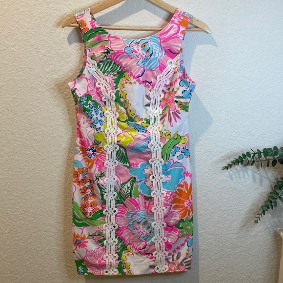 Dresses & Skirts - 𝅺Lilly Pulitzer for Target Nosy Posy Sheath Dress- Size 6